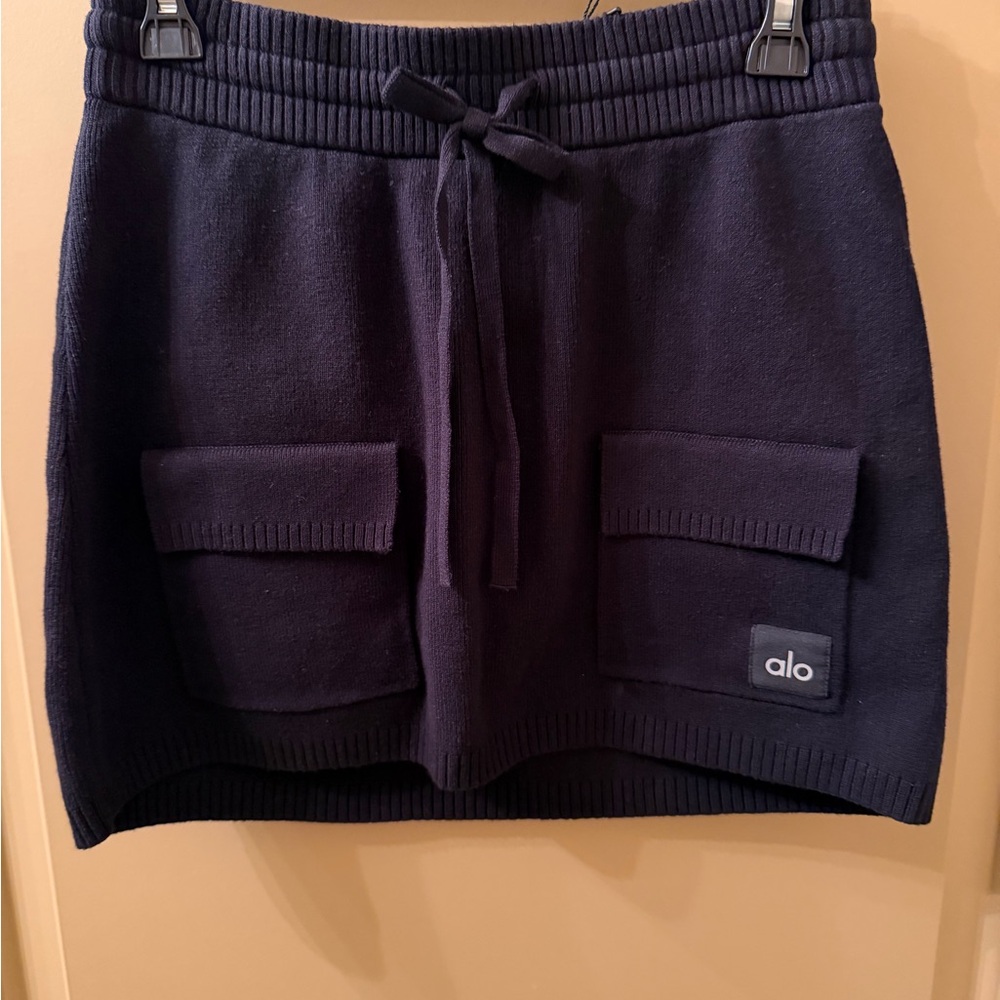 ALO Yoga Navy Knit Drawstring Pocket Mini Skirt